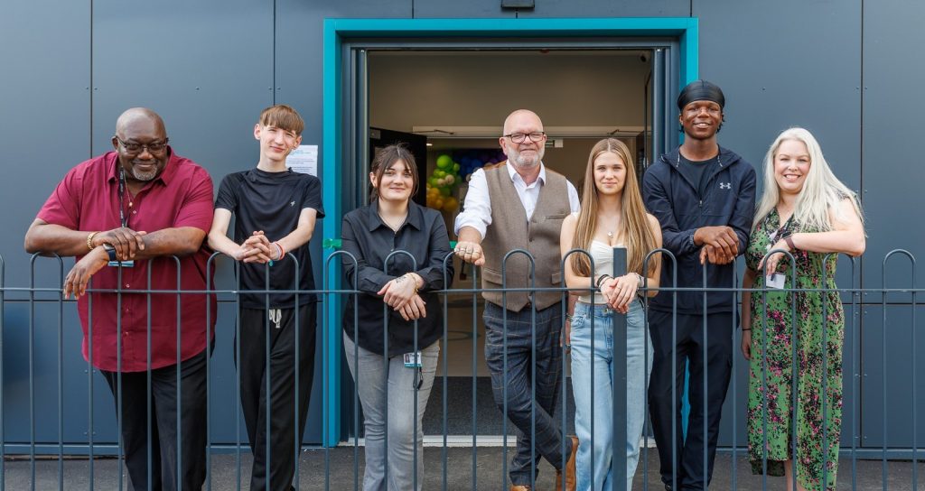 Foxton representatives at launch – web